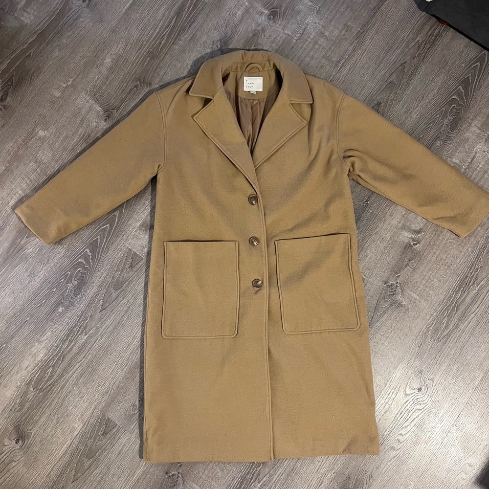 Women's Tan Coat